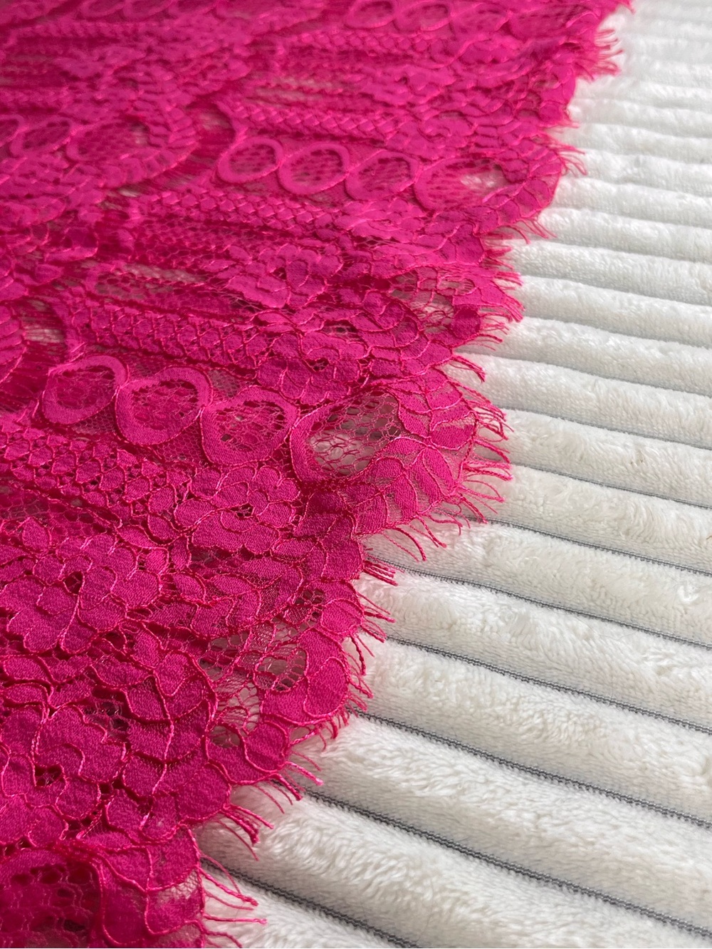 SHIEN Lace Overlay Women’s Crop Top Barbie Pink Size XL - Picture 8 of 11